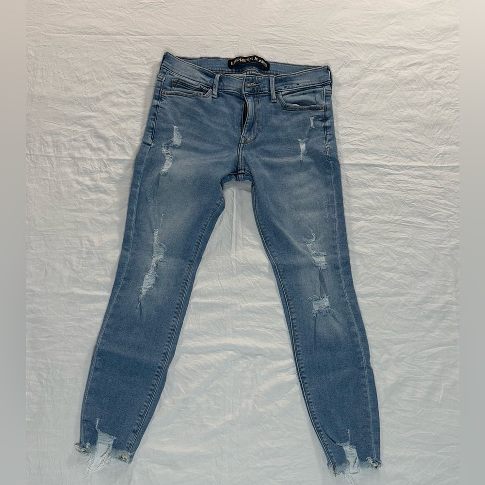 EXPRESS ÚLTIMATE STRETCH ANKLE LEGGING MID RISE.Blue Jeans.